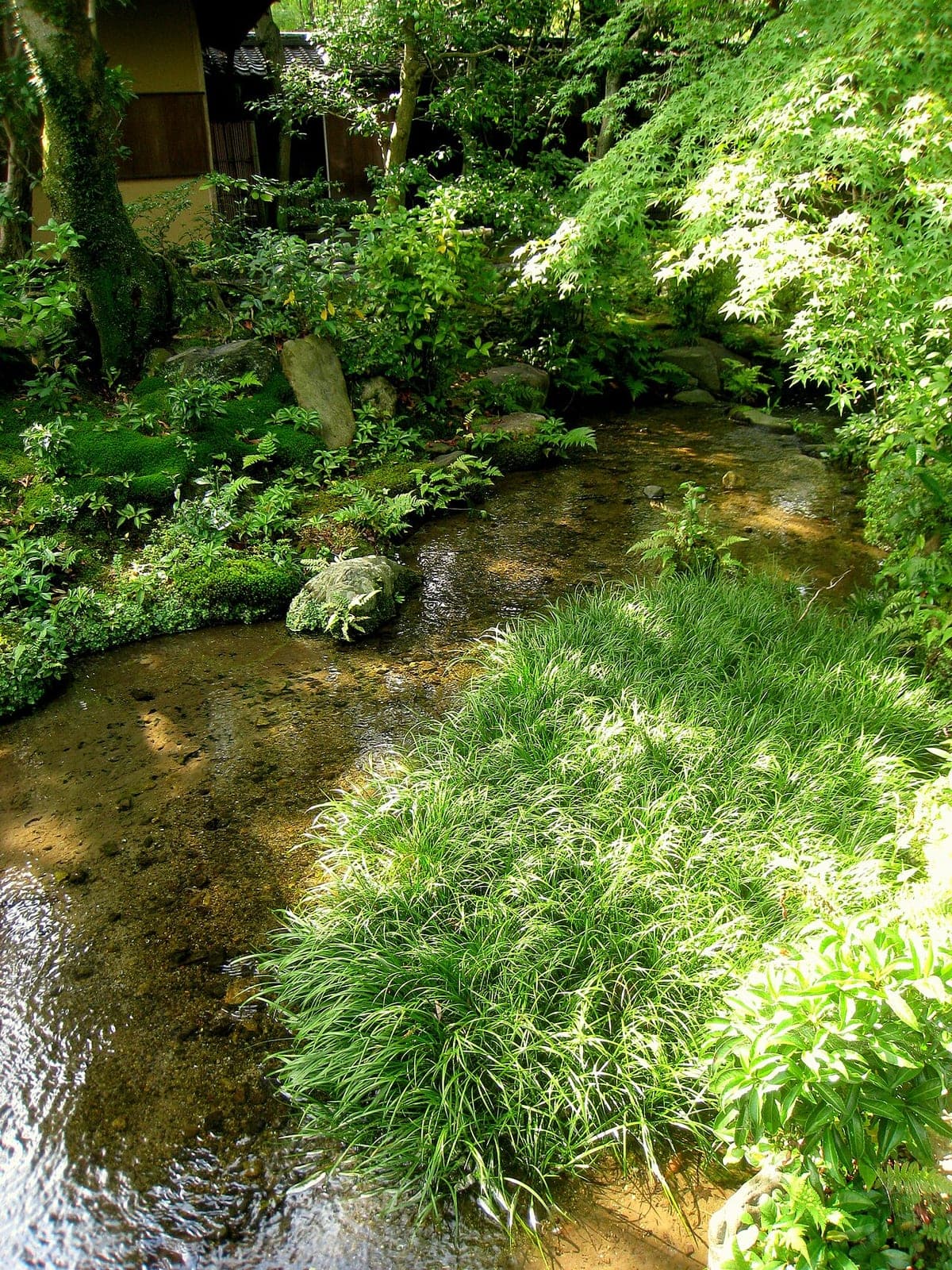 The modern garden at Murin-an
