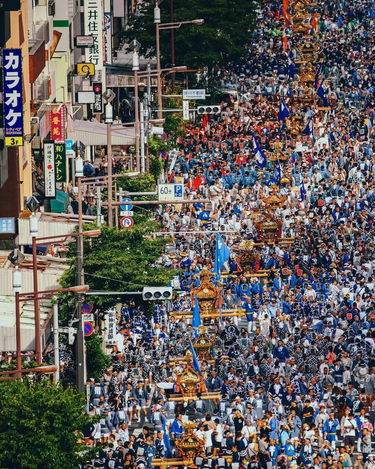 Tokyo's Water-Splashing Festival 3