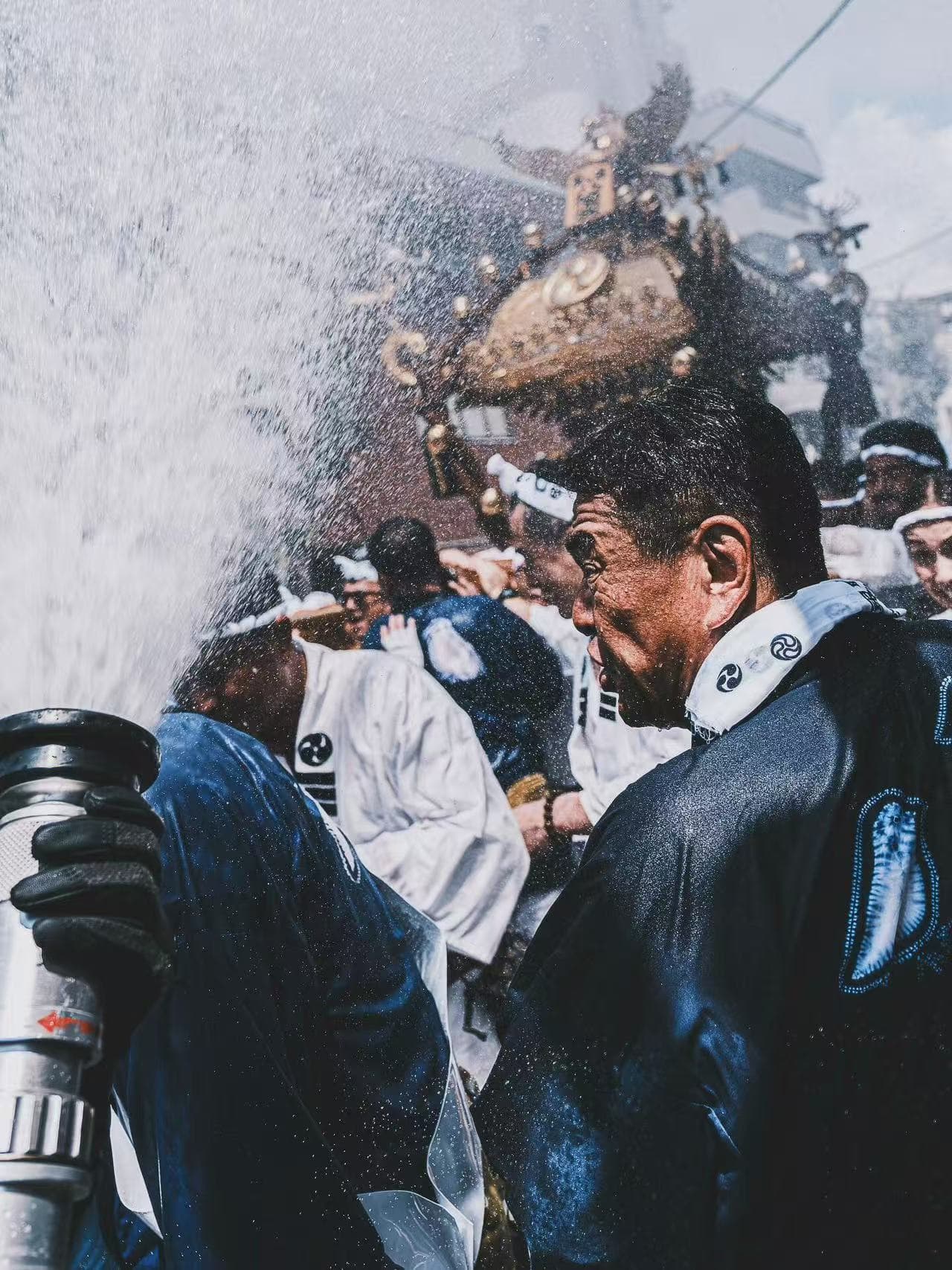 Tokyo's Water-Splashing Festival 10
